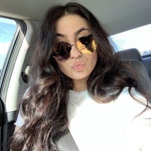 Meet your Posher, Brianna